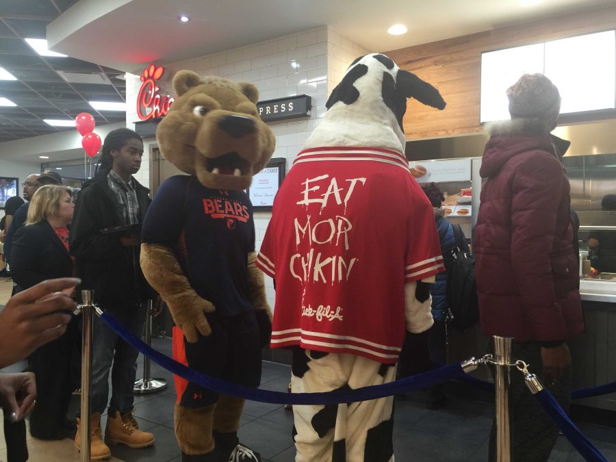 Benny the Bear and the Chicken the Chick-Fil-A cow were present at the opening of Chick-Fil-A in the University Student Center Food Court.
Photo by Benjamin McKnight III