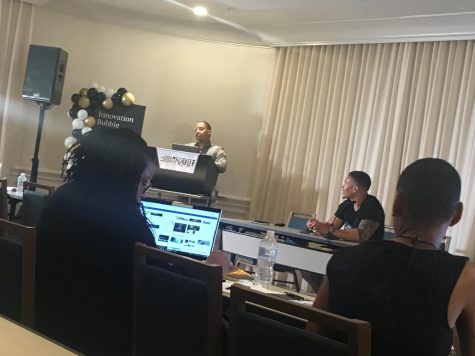 Participants at a Word Press panel at NABJ convention in Miami
