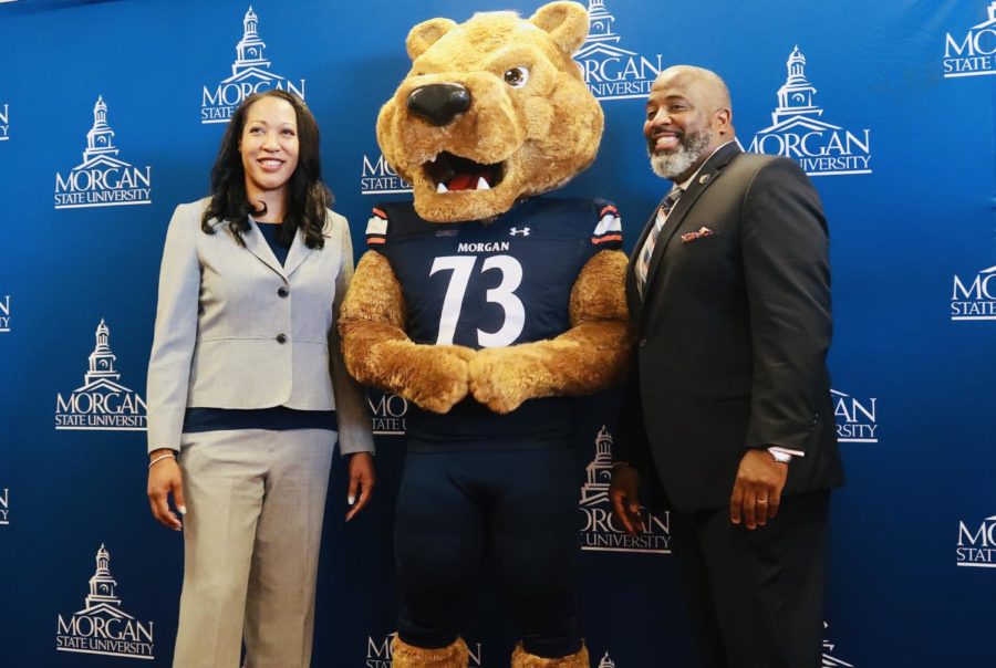New+football+coach+Damon+Wilson+poses+with+Benny+the+Bear+and+Dena+Freeman-Patton%2C+vice+president+and+director+for+intercollegiate+athletics.