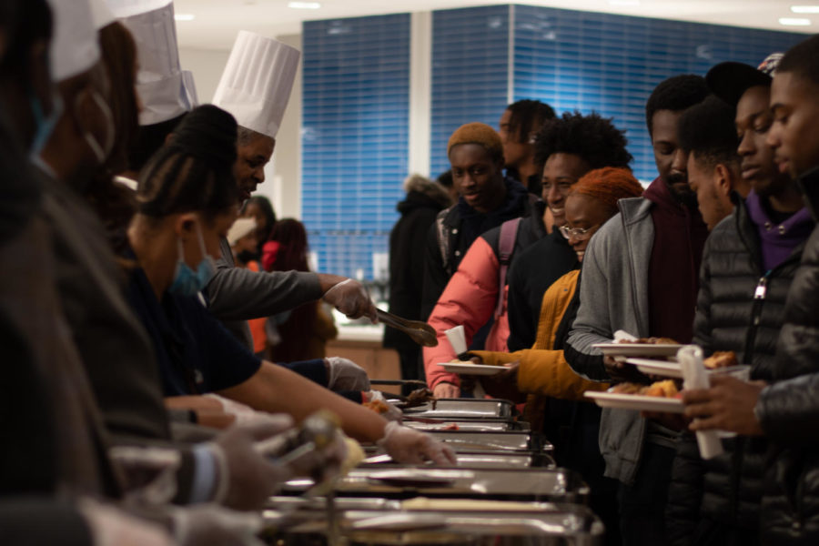 The+university+served+Thanksgiving+dinner+on+Thursday+for+a+soft+launch+of+the+new+Thurgood+Marshall+dining+hall.
